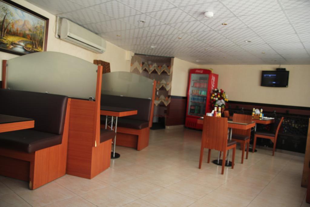 Hafez Hotel Apartments - Al Ras Metro Station Dubaj Zewnętrze zdjęcie